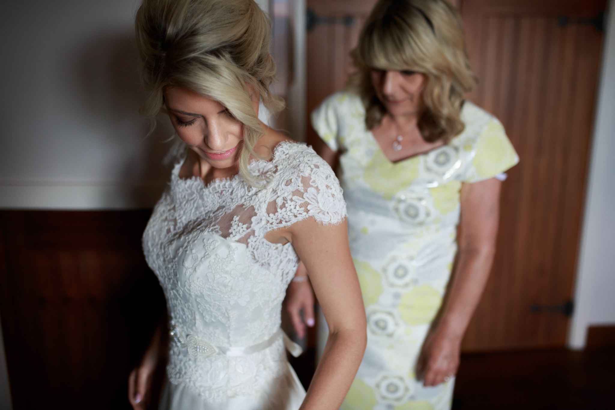 Wedding Photographer In Exeter 003_.jpg