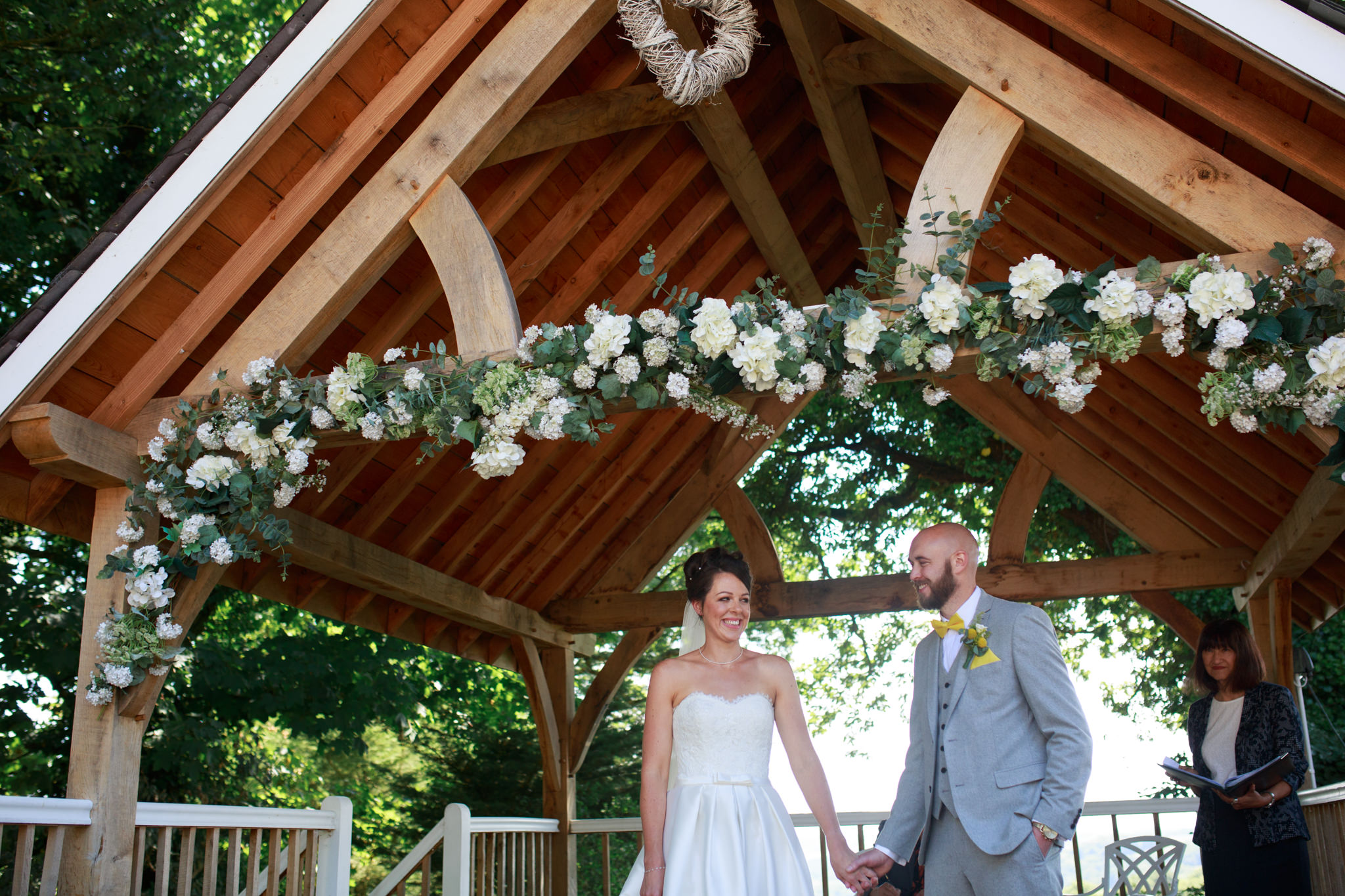 Beaconside House Wedding Photographer 021_.jpg
