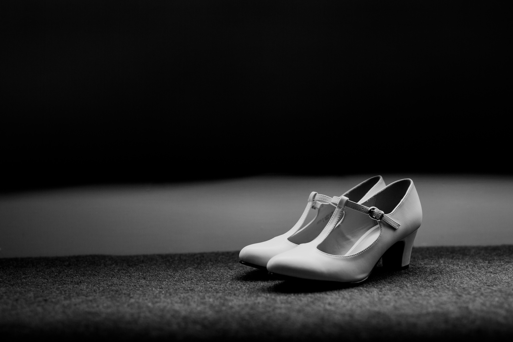 Tunnels Beaches Devon Wedding Photographer 003_.jpg