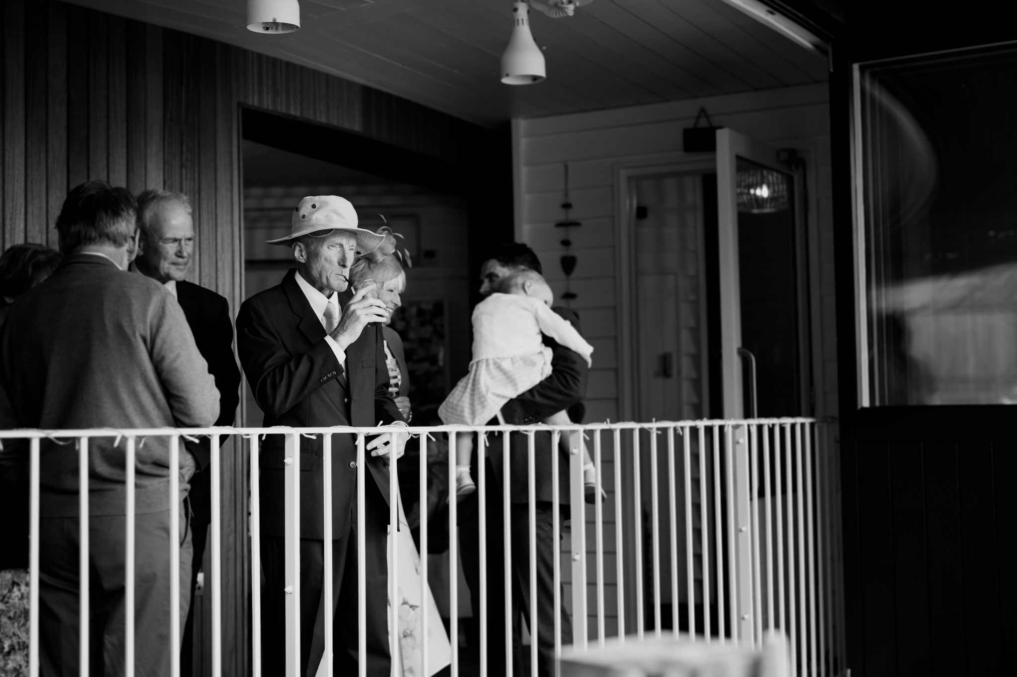 Tunnels Beaches Devon Wedding Photographer 020_.jpg
