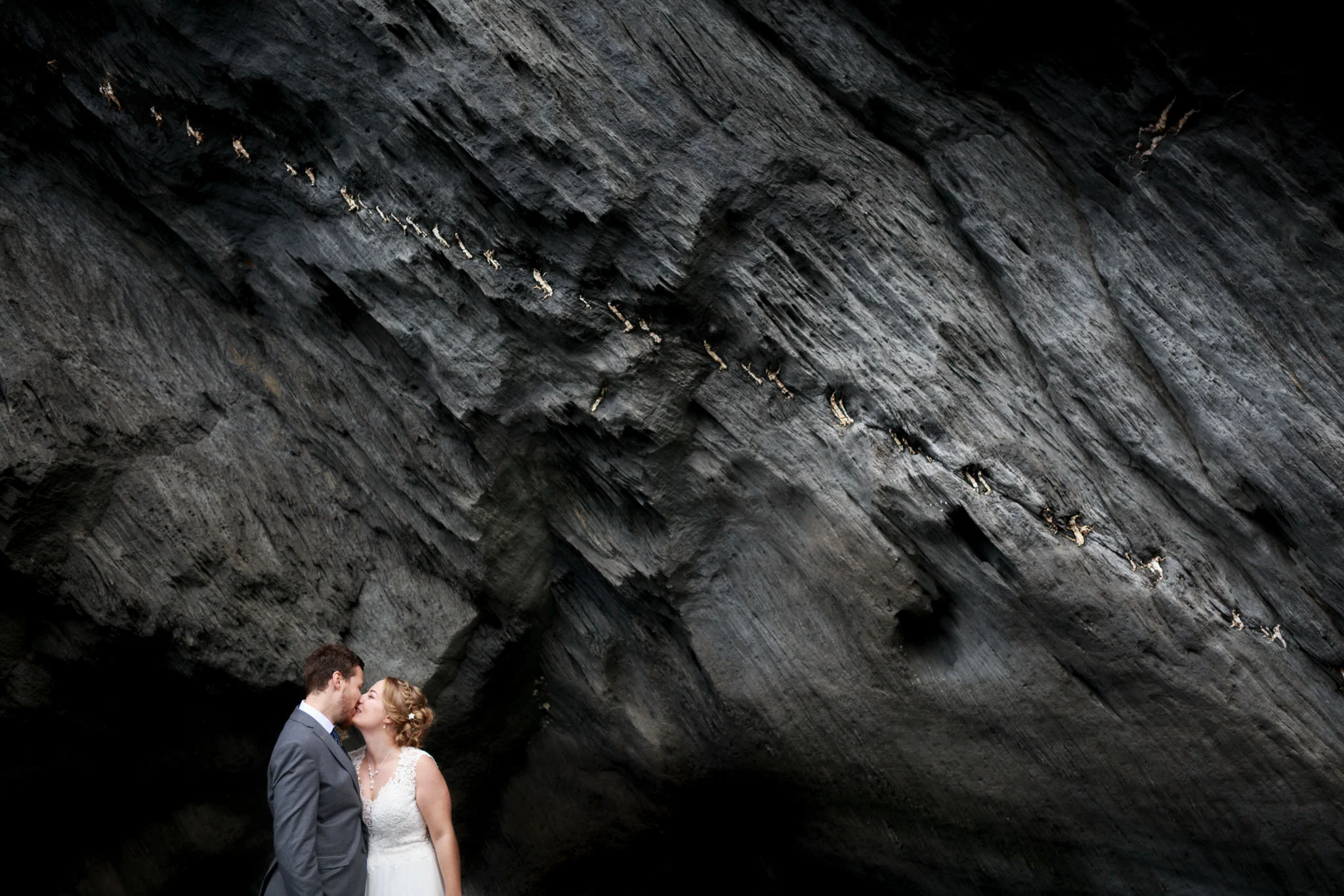Tunnels Beaches Devon Wedding Photographer 027_.jpg