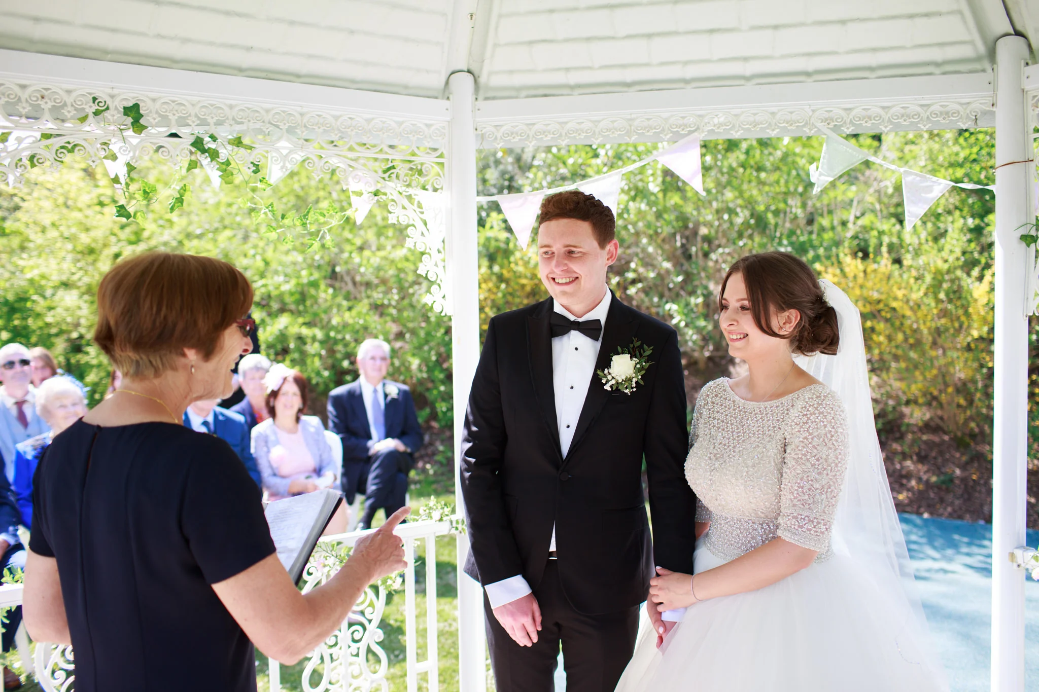 Langdon Court Hotel Wedding Photographer 014_.jpg