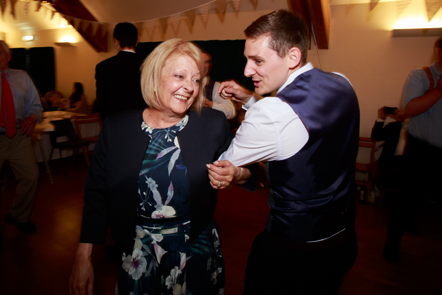 Wedding Photographer In Exeter 060_.jpg