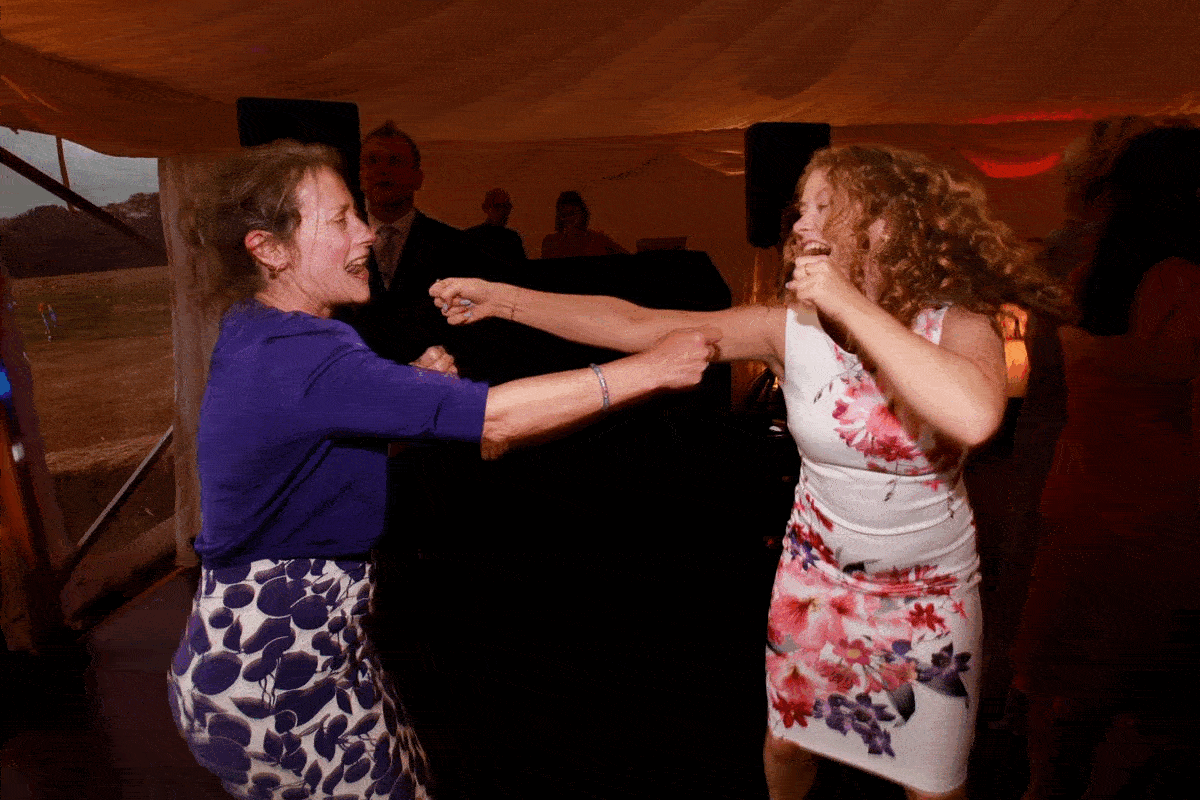 Farm Wedding Photographer 1.gif