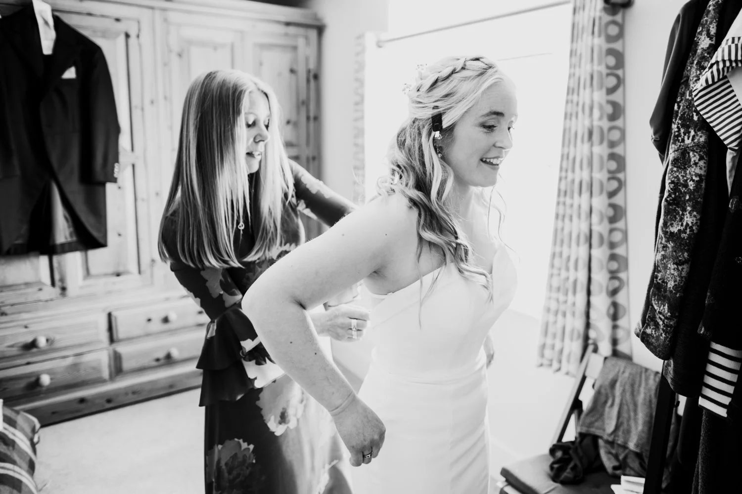 South Molton Wedding Photographer-002.jpg