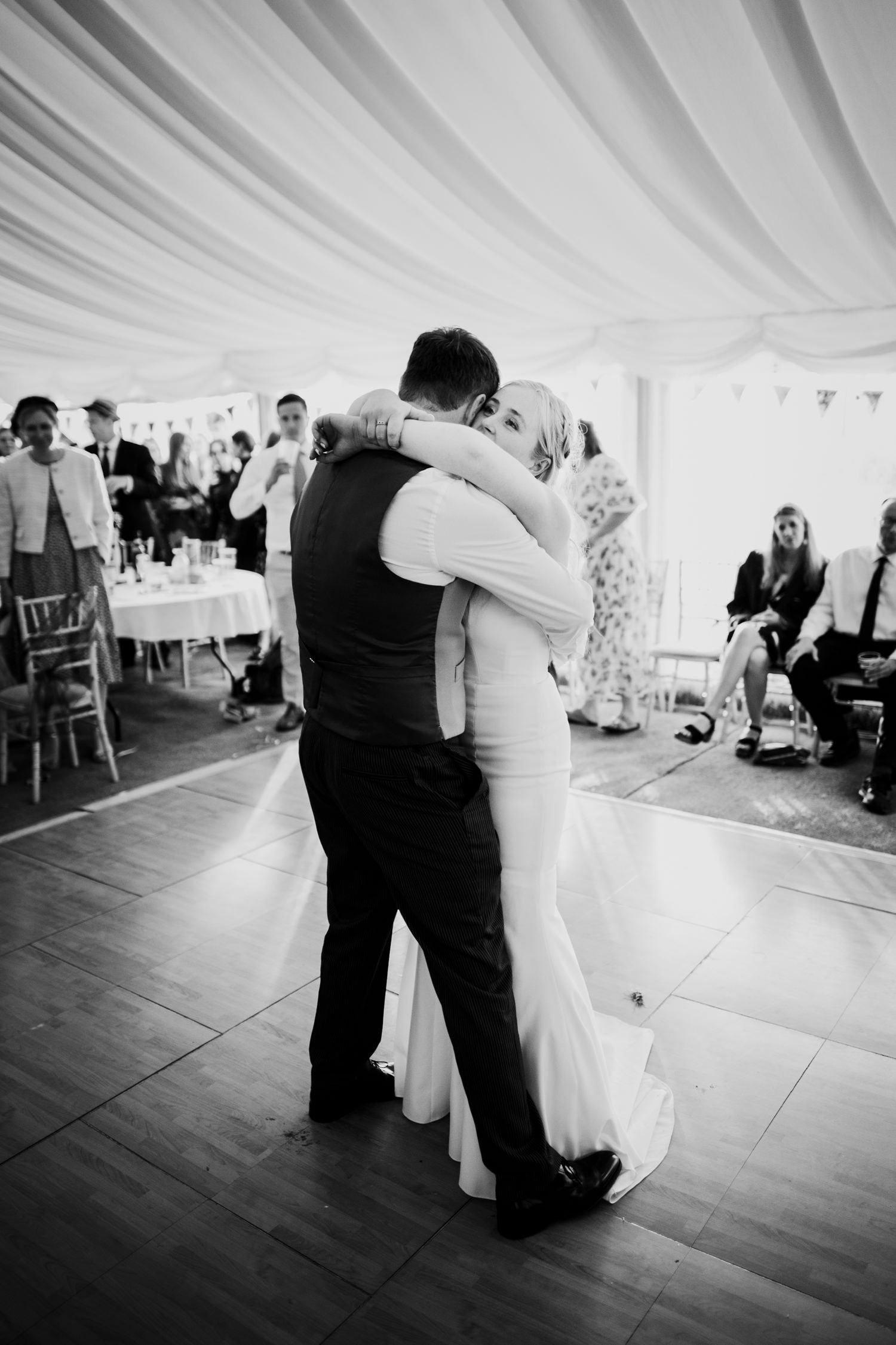 South Molton Wedding Photographer-048.jpg