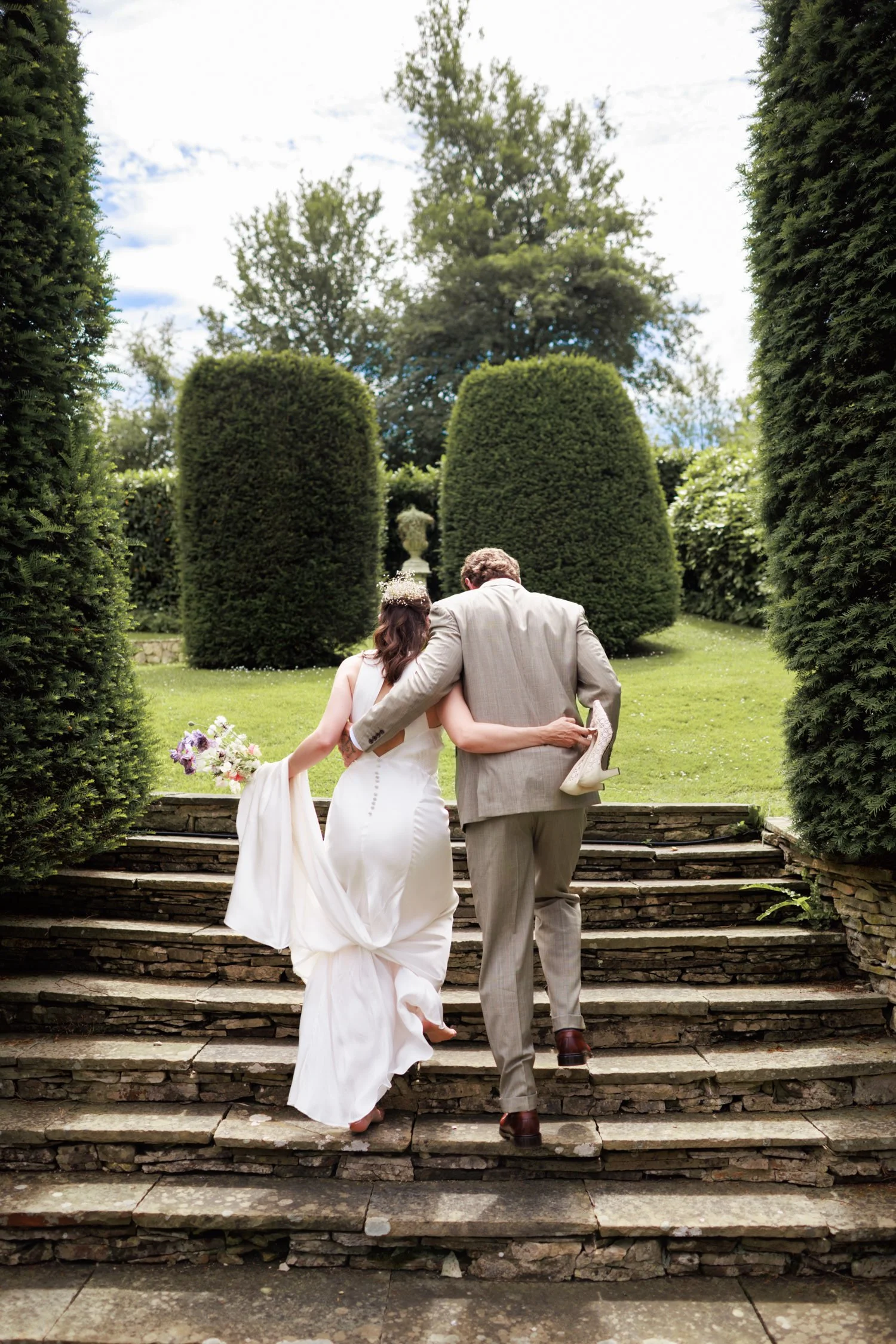 Burleigh Court Wedding Photographs-015.jpg