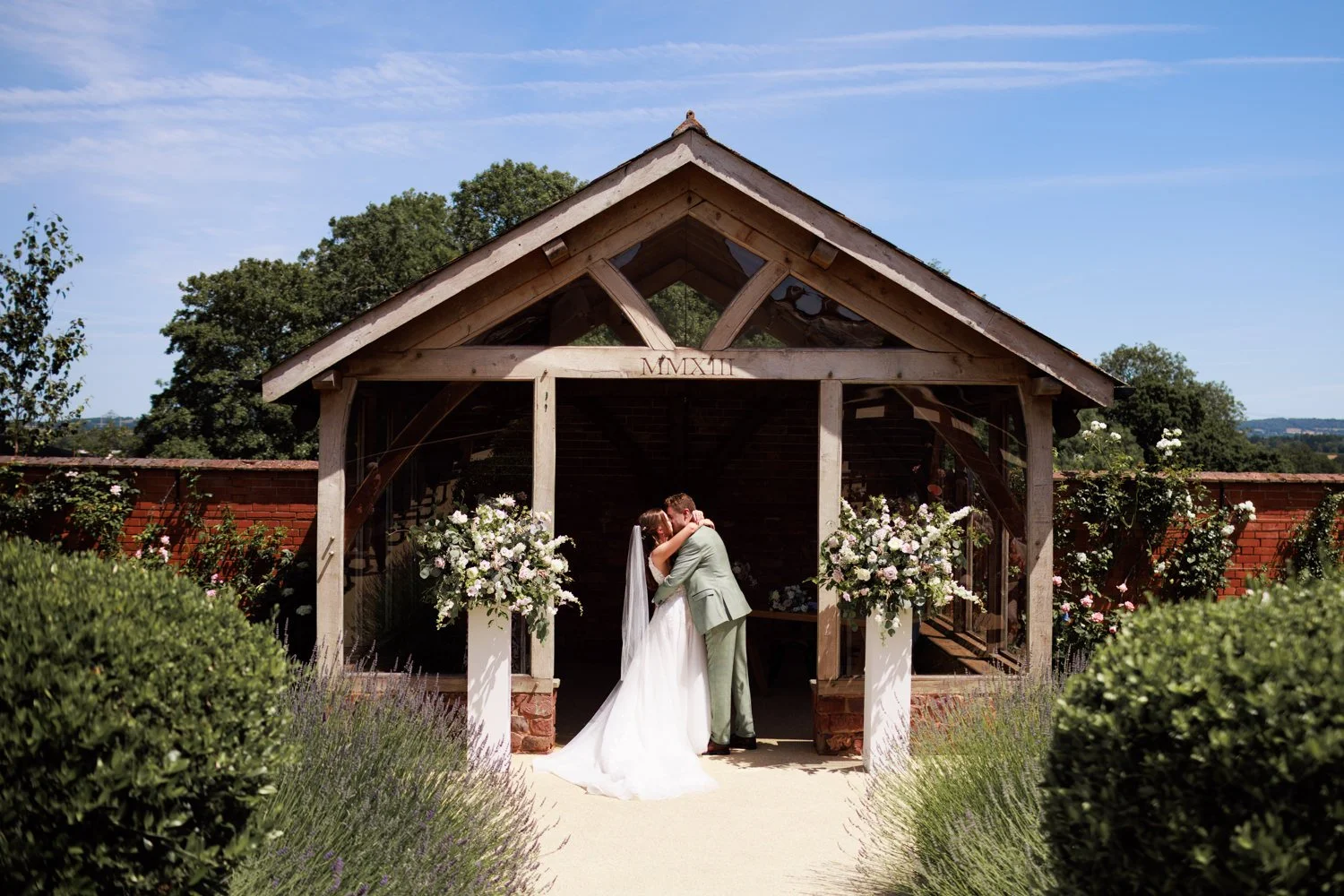 Upton Barn Wedding Photographs-017.jpg