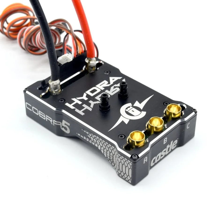 A close up of the Hydra Cobra 5 marine ESC.