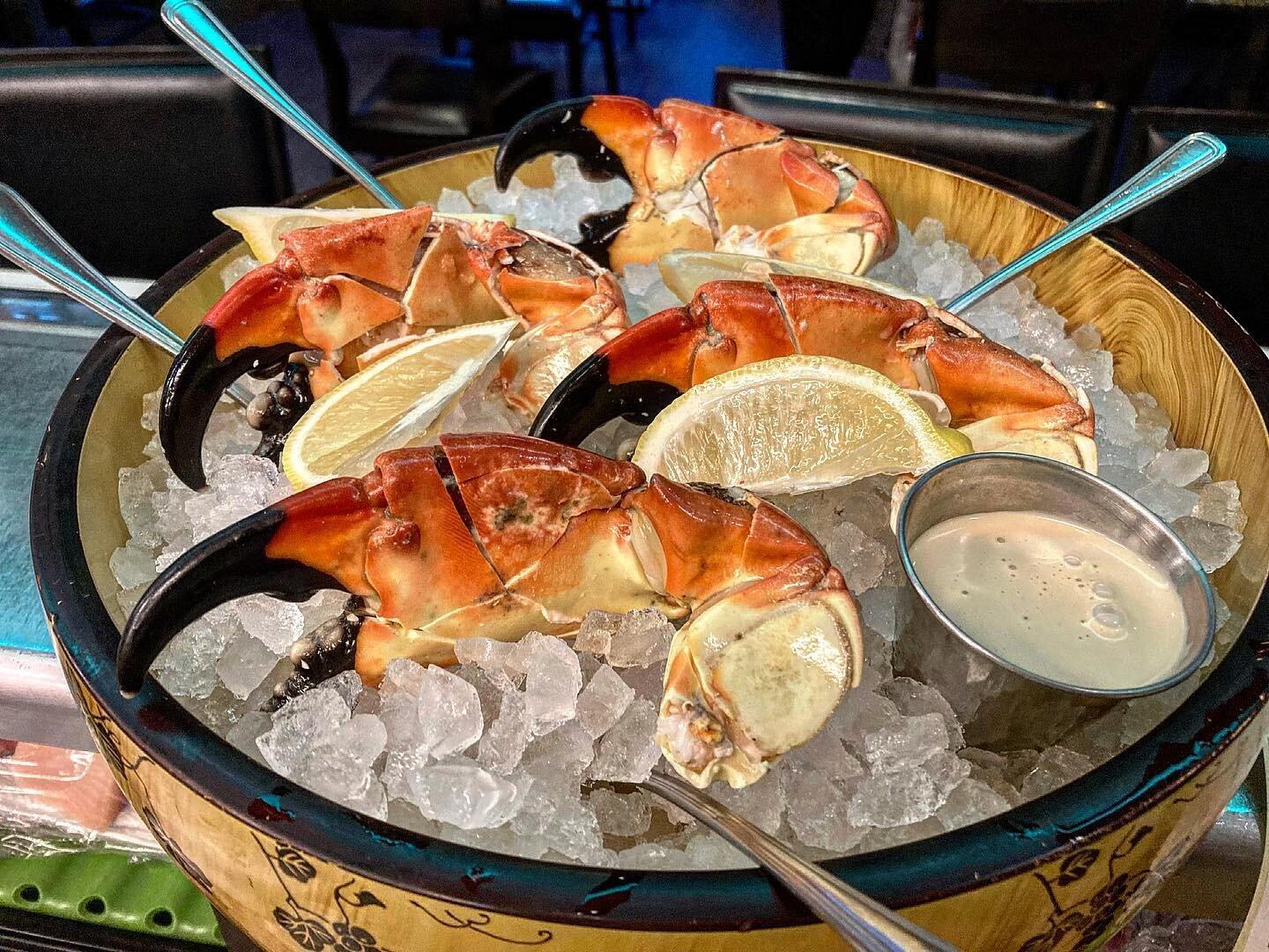 STONE CRAB claws!!! Get &lsquo;em while we have them! Have a go get &lsquo;&lsquo;em day! 
.
.
.
.
.
.
.
.
#bluefineagleview #eagleviewsushi #stonecrab #stonecrabclaws #getfood #foodstagram #foods #foodshot