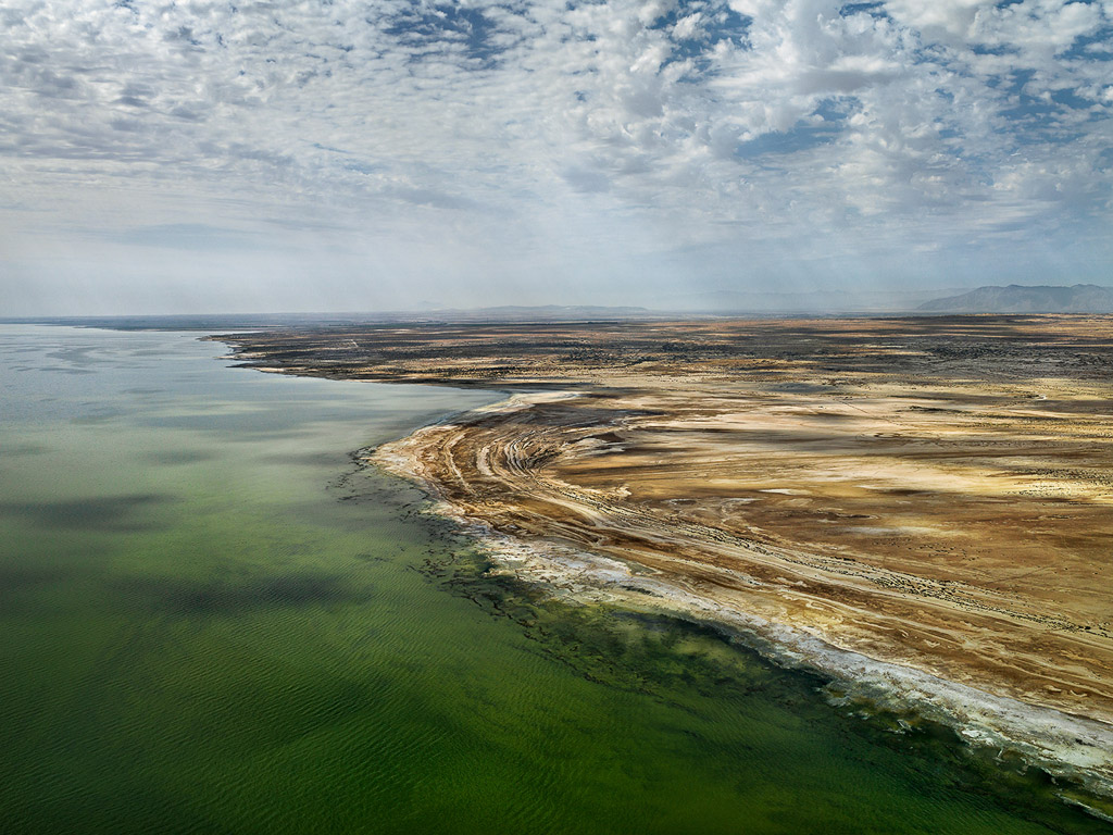 Edward Burtynsky: Water - LENSCRATCH