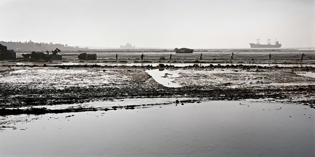 Shipbreaking #17 Chittagong, Bangladesh 2000