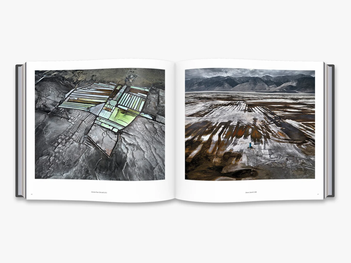 9780500544617_in04_edward-burtynsky-essential-elements_.jpg