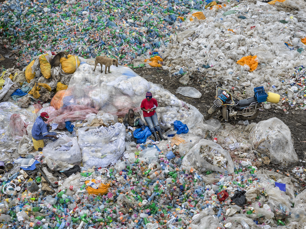 Edward Burtynsky's 'Anthropocene' photos capture the effect of the