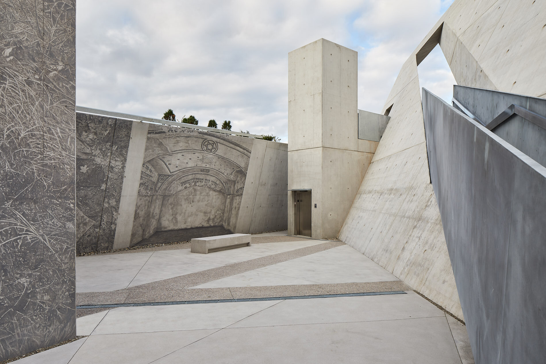 084-National Holocaust Monument.jpg