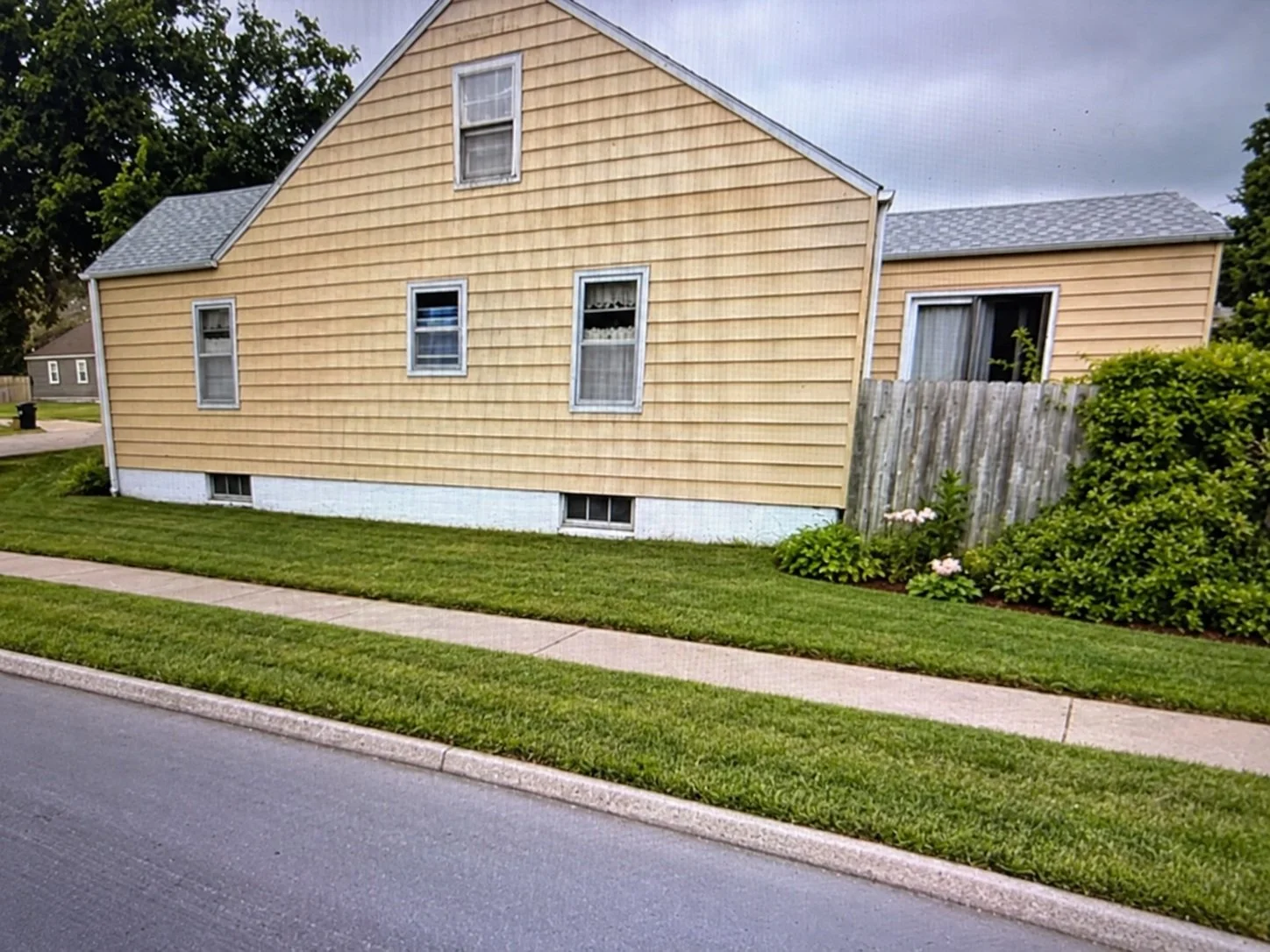 fremont-before-siding-yard-edited.jpg
