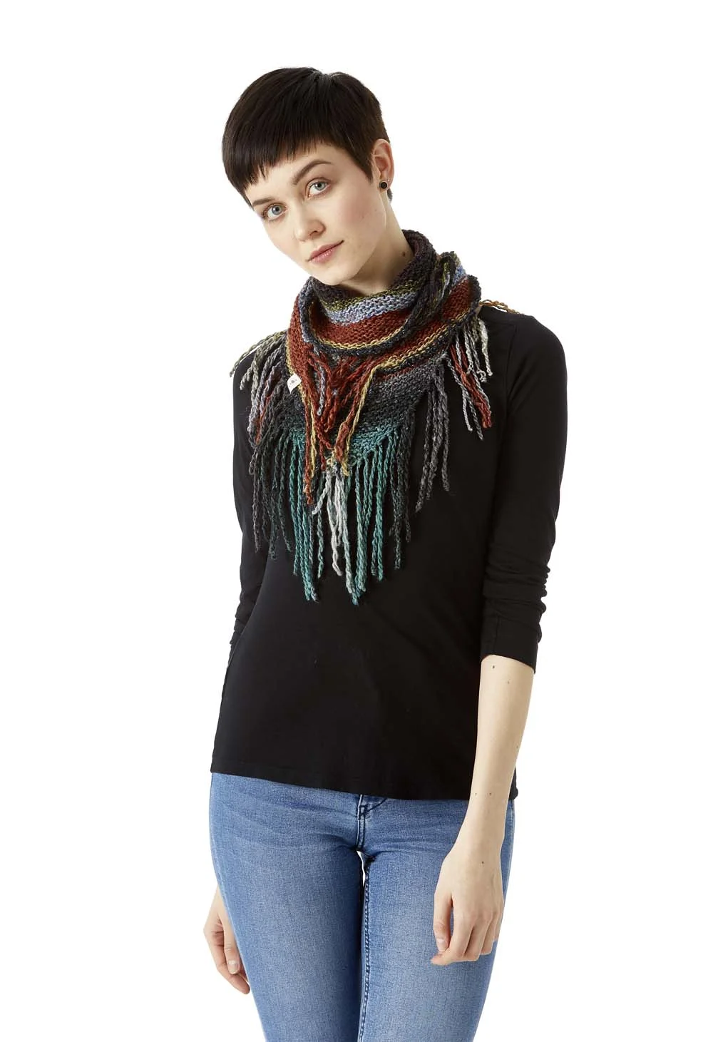 Blues_sjal_sjalmedfrynser_loebemaskerfrynser_haandstrik_lottekjaerdesign_1a.jpg