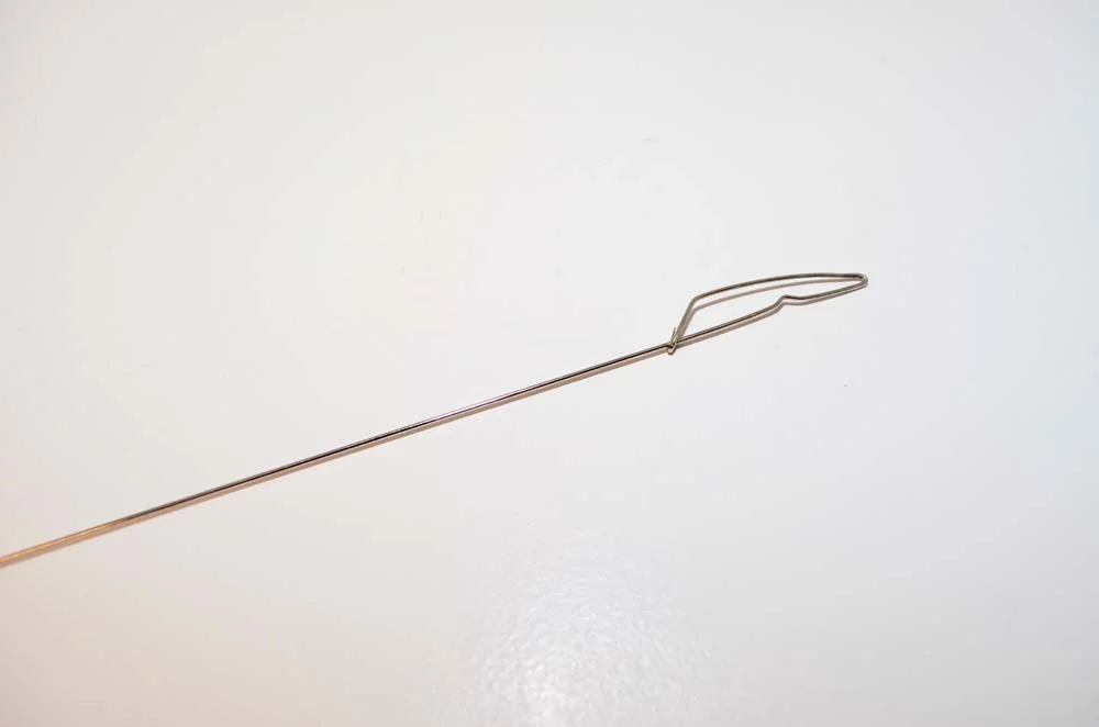 Garnfoerer_forneden_strikkemaskinetilbehoer_lottekjaerdesign.jpg