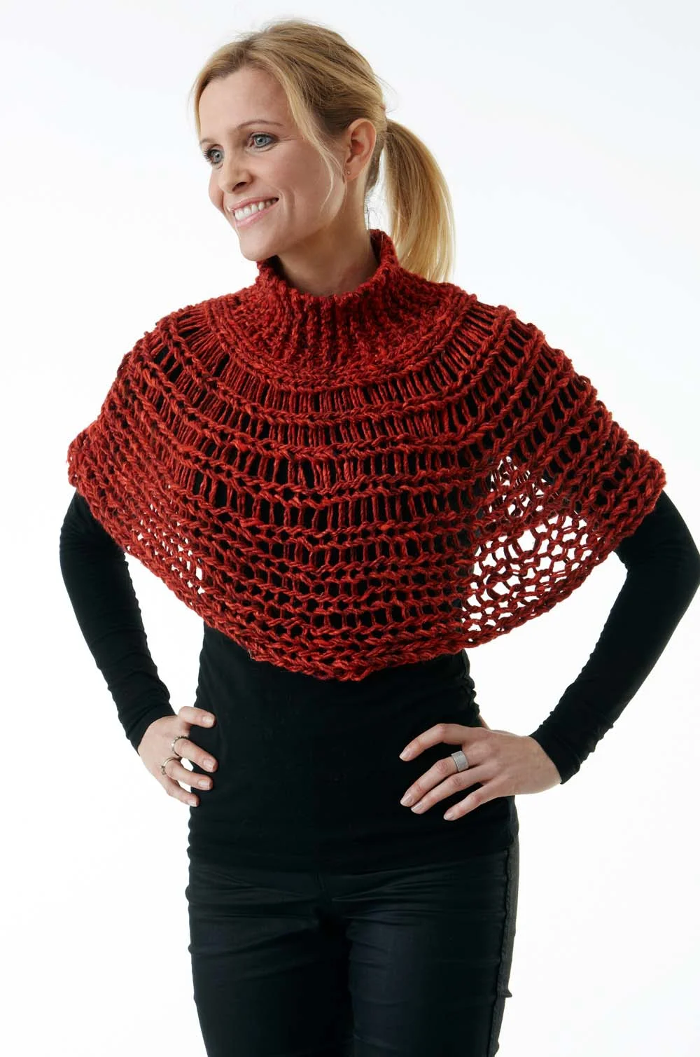 Inansout_poncho_haandstrik_lottekjaerdesign_2a.jpg