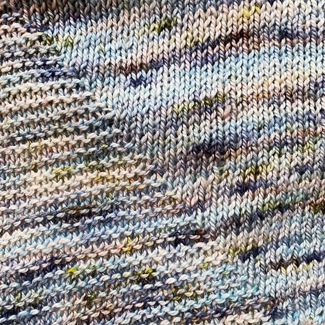 Here&rsquo;s a sample of our Sweater Quantity Discount colorway all knit up in the Bennett Sister Shawl. Swipe to see it combined with our last SQD colorway Triton! See our next post for more info about the almost wholesale discount available on preo