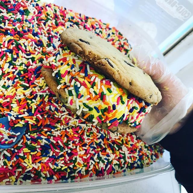Fresh baked chocolate chip cookies stuffed w your favorite ice cream and then rolled in some sprinkles! You deserve it - tomorrow&rsquo;s Monday.... 🍨 🍪 🌈