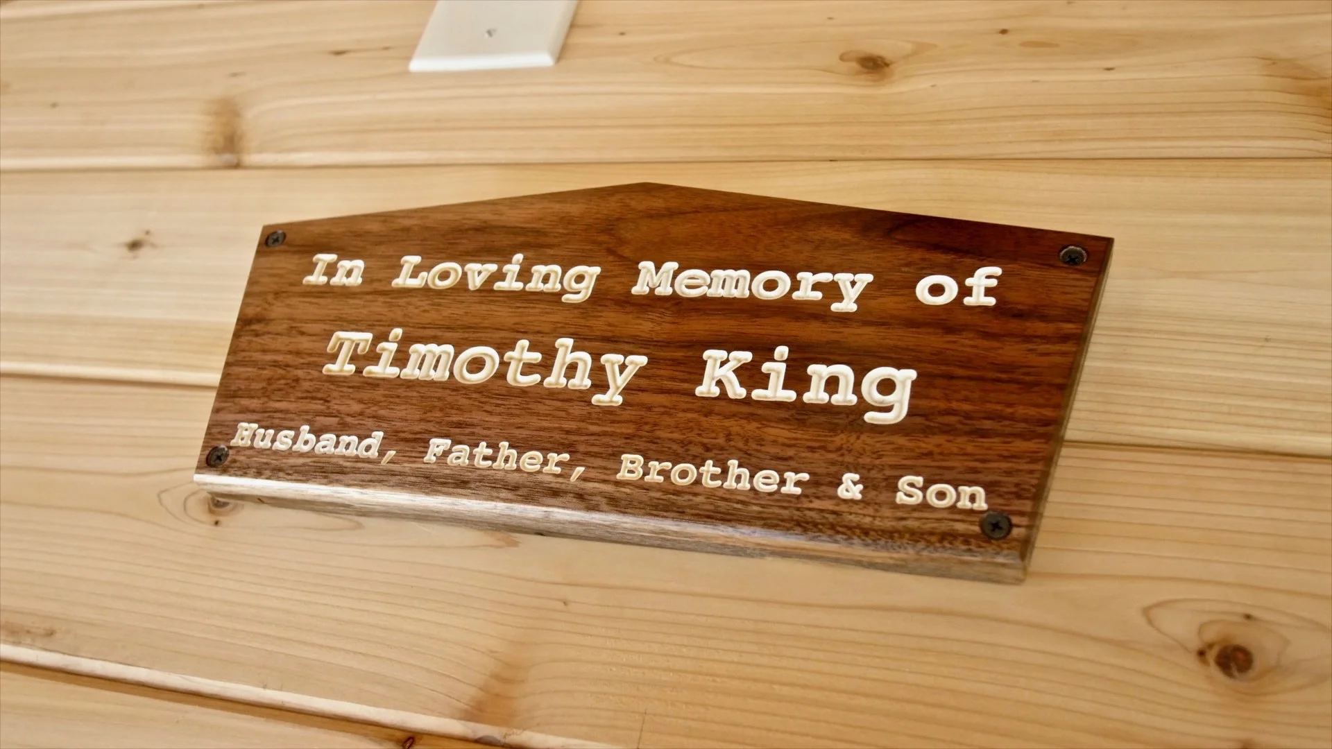 Making A Simple CNC Sign (CNC Project for Beginners)