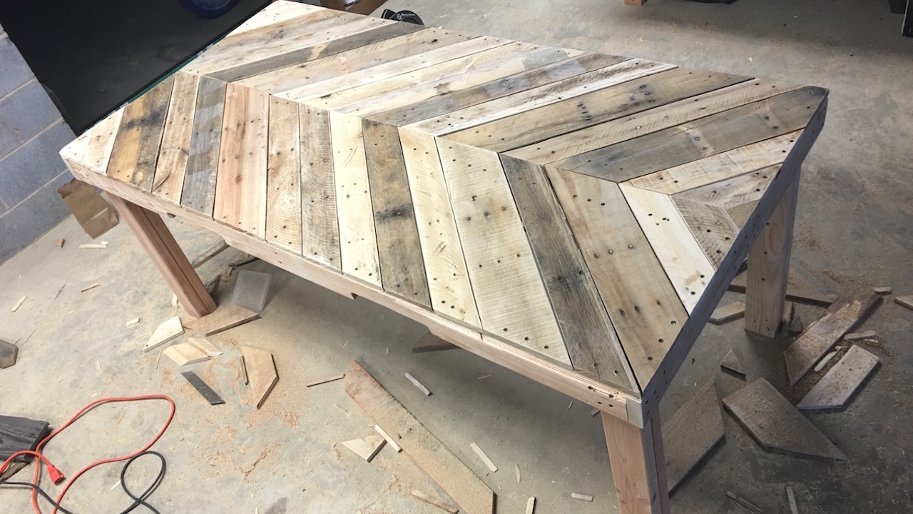 Outdoor Dining Table From Pallet Wood