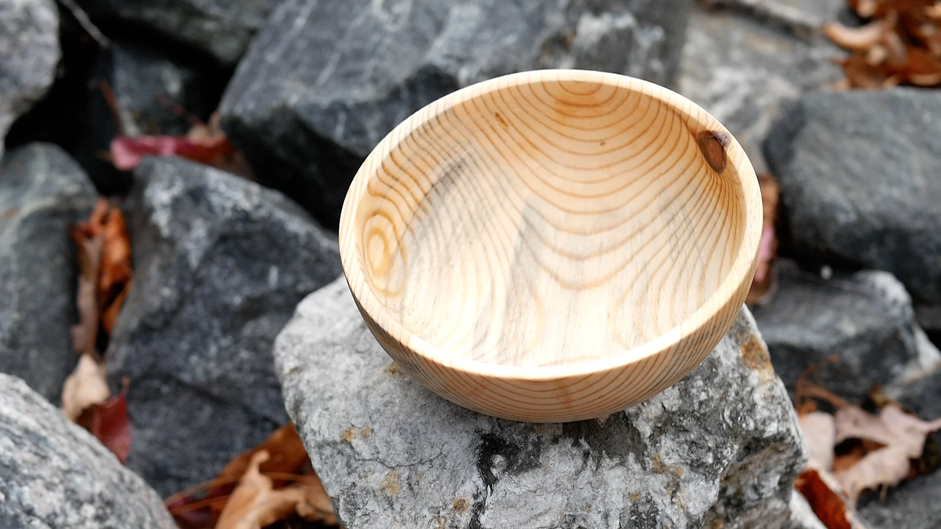 woodturning firewood Log To Bowl