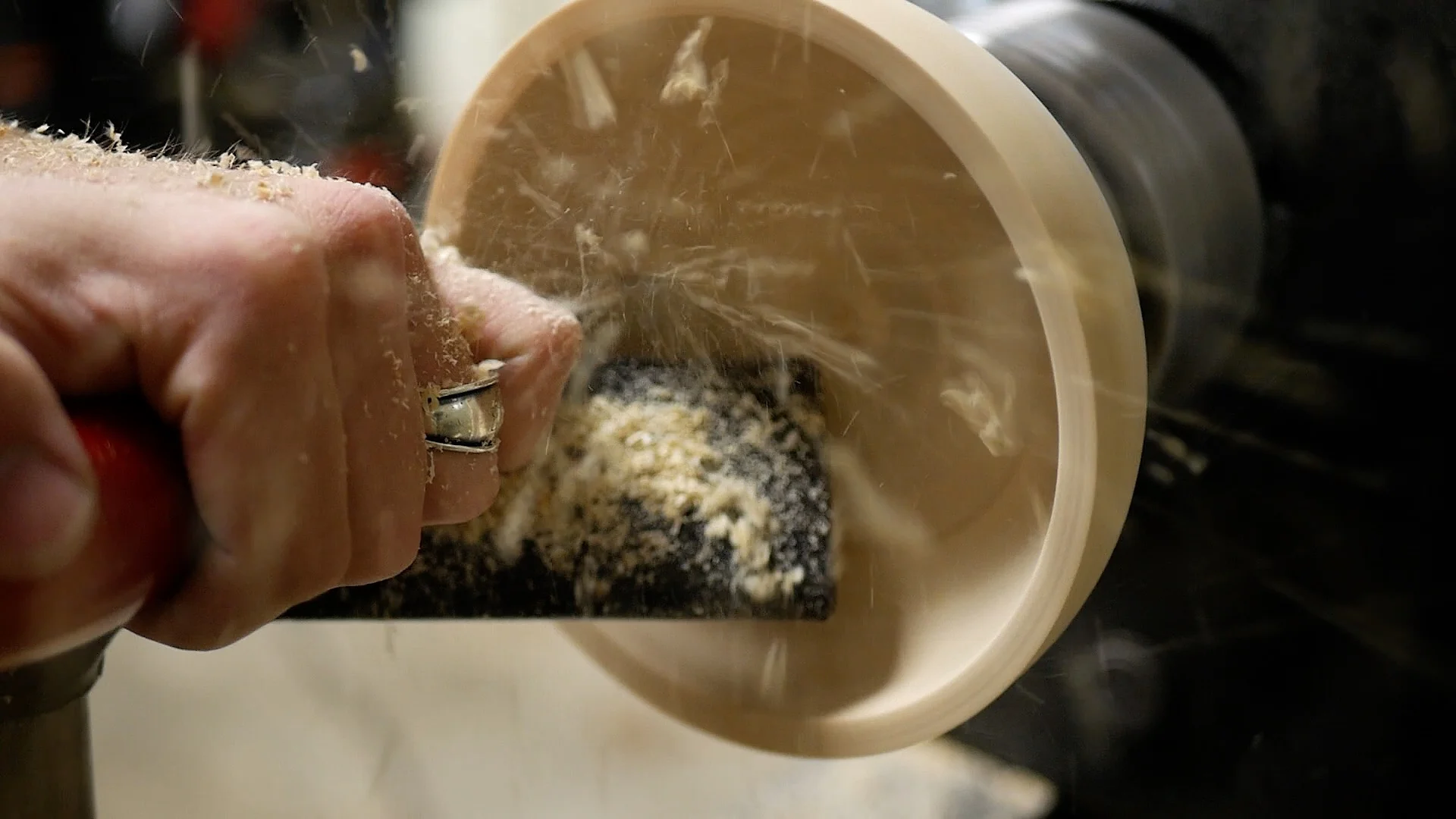 woodturning Log To Bowl smooth inside of bowl