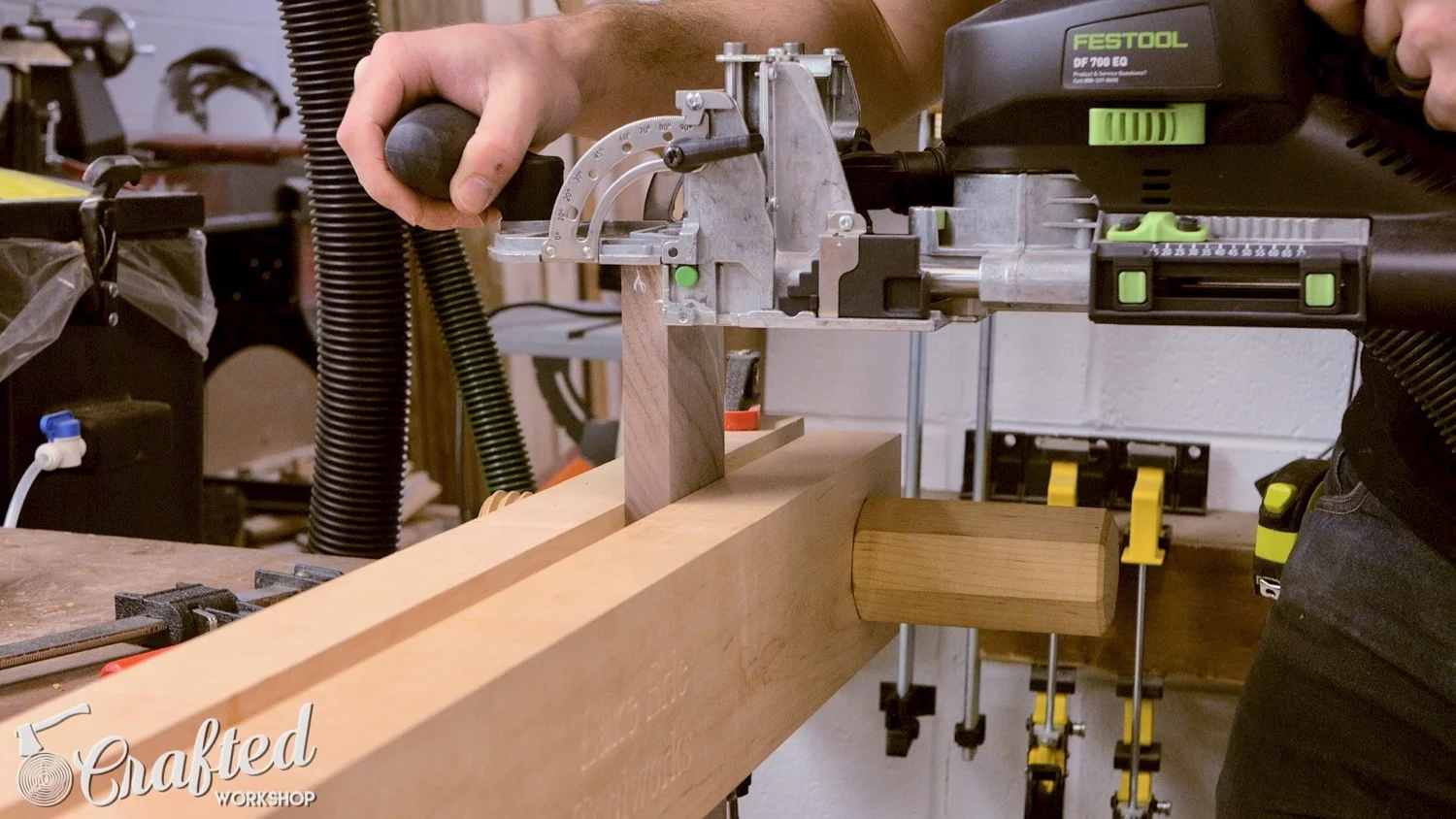 cutting dominos in walnut using festool domino xl df700