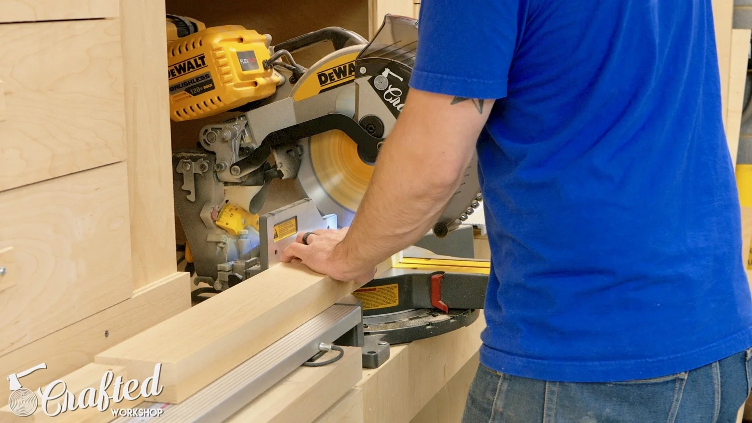 crosscutting hard maple on dewalt flexvolt miter saw