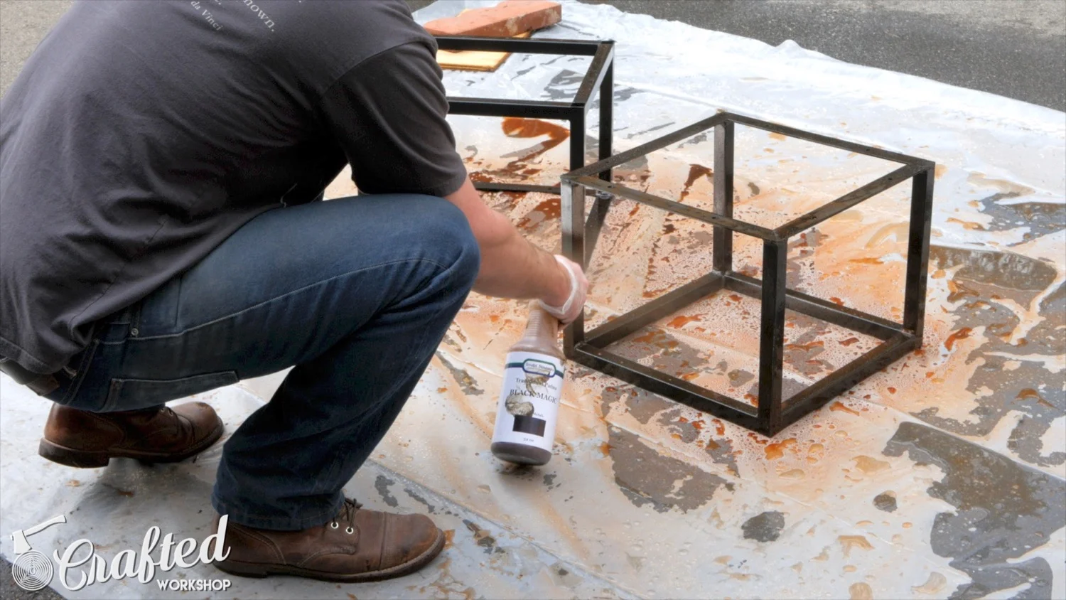 applying sculpt nouveau black magic metal patina