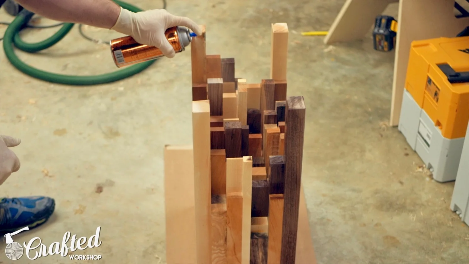 spraying minwax polyurethane on hardwood
