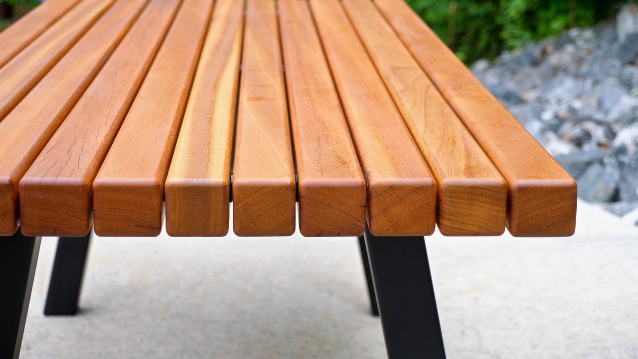 How To Build A Modern Outdoor Dining Table and Pergola