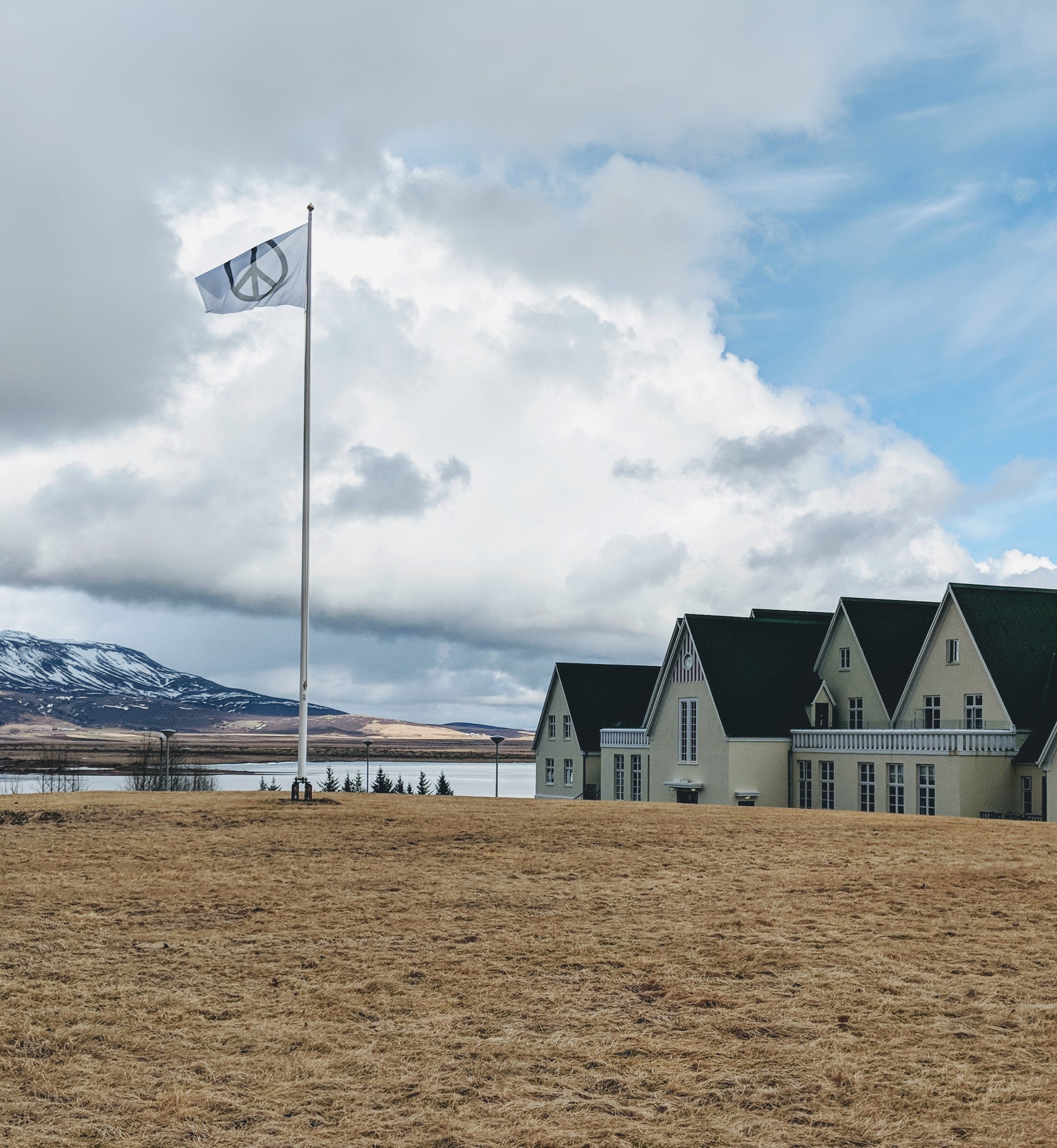 Yoga and Peace in Iceland 