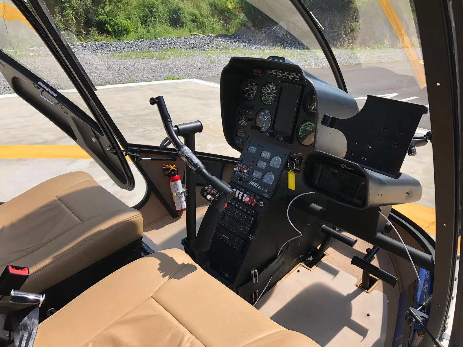 Cockpit 2.jpg