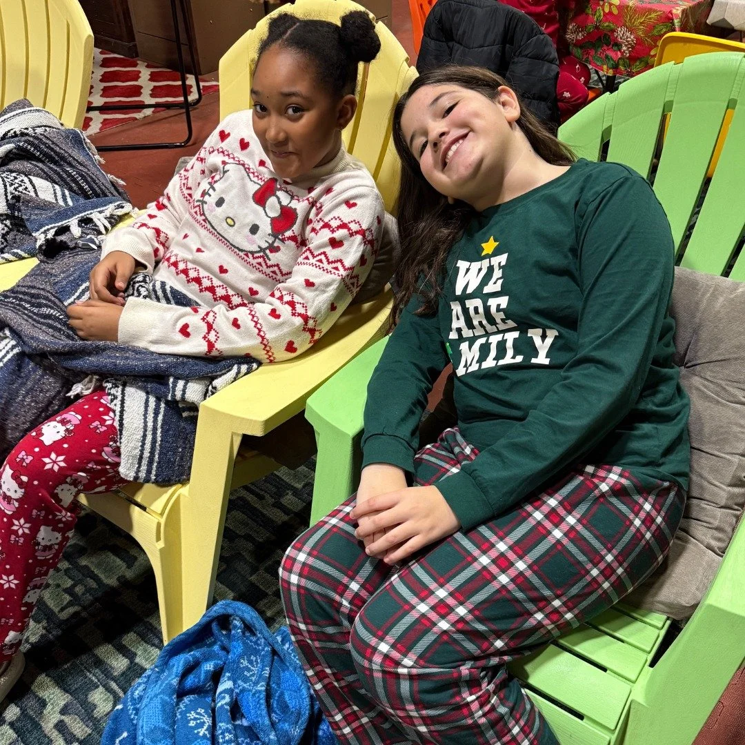 Montigny Movie Night was a WHO-ting success! 💚 We kicked things off with delicious food, festive snack-making, and plenty of games before getting cozy for a holiday movie that made our hearts grow three sizes.

A huge thank-you to Senator Montigny a