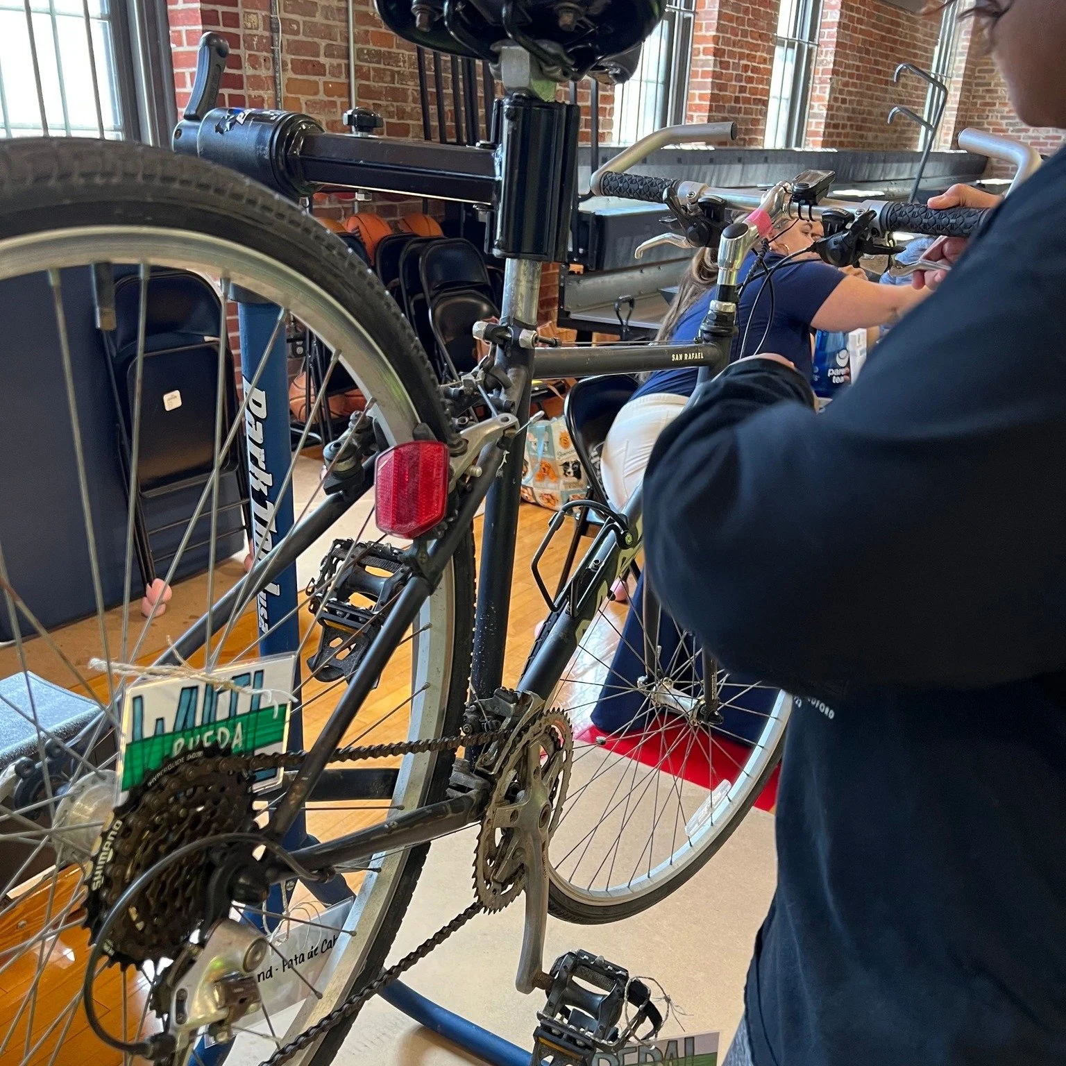 We had an amazing time at Family Fest! 🦅🚲

Together, we explored the basic parts of a bike, shared resources like our Community Bike Shop and Osprey Nest, and connected with youth and families every step of the way. Events like these remind us how 