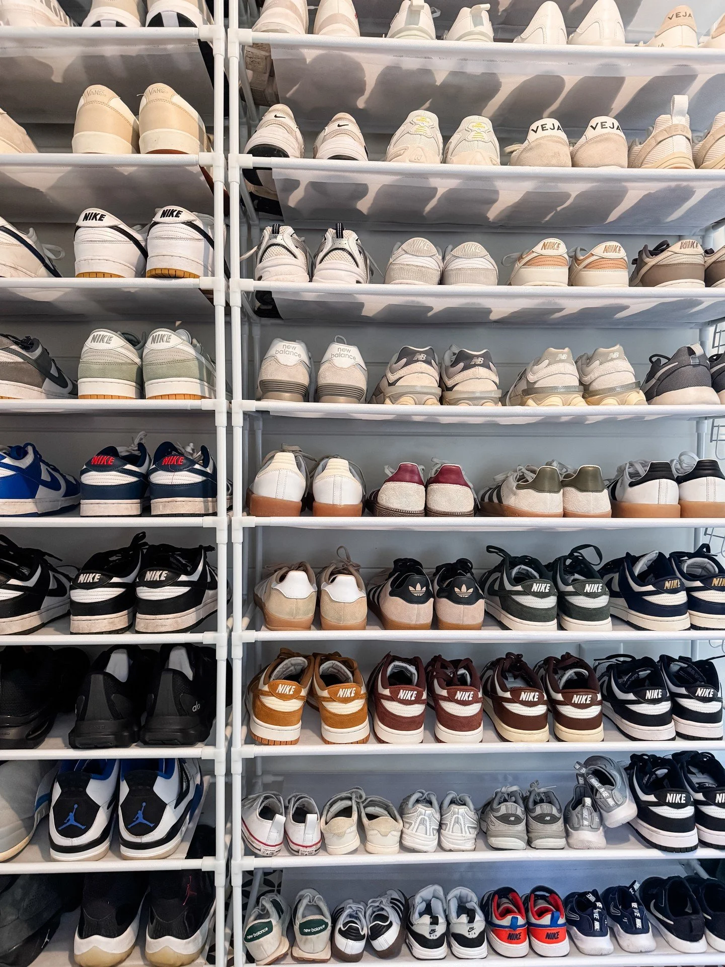 Sundays are for sneakers. 👟 

We loved how these mudroom shelves turned out, plenty of space for the whole family's footwear obsession, styled and sorted to perfection. 

Want to step up your own shoe storage game? We&rsquo;ve linked our go-to organ