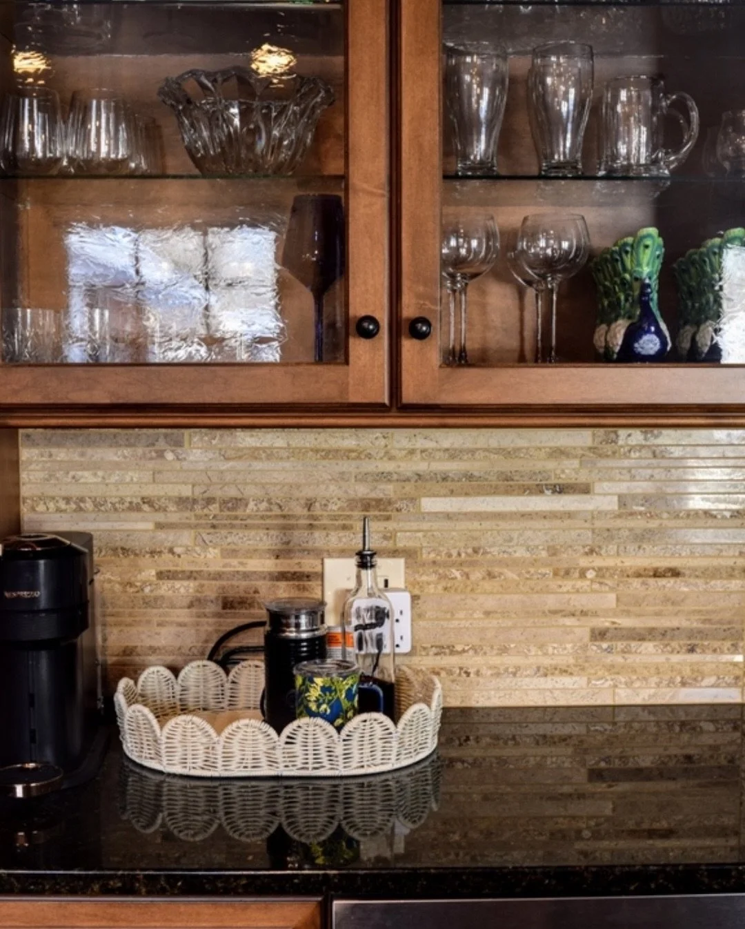 Are you team see it all or hide everything? 
⠀⠀⠀⠀⠀⠀⠀⠀⠀
It doesn&rsquo;t have to be all or nothing, but it does need to work for you. This space just happens to be the perfect balance of both!