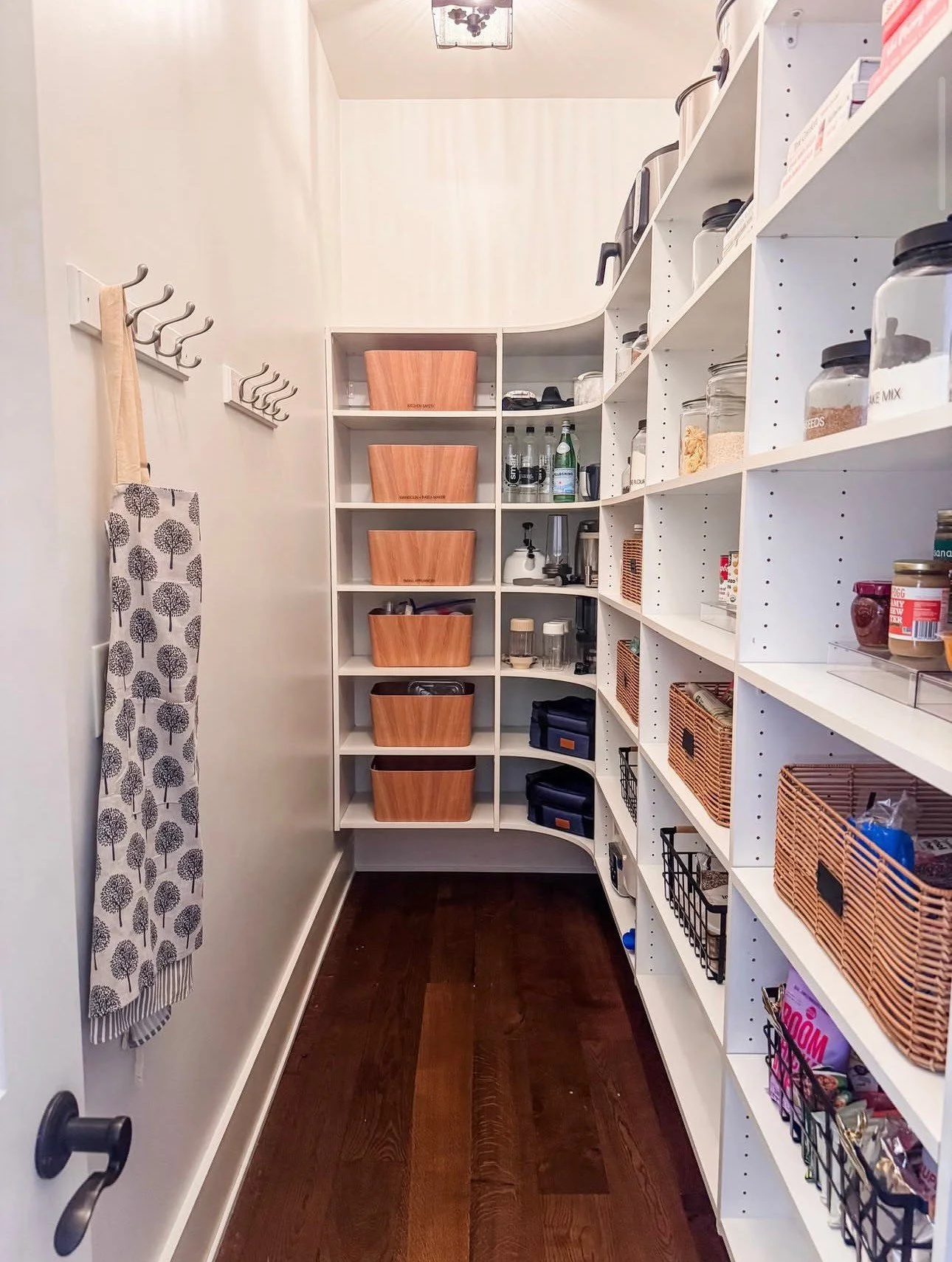 Moving from one home to the next doesn&rsquo;t mean that your organizational systems won&rsquo;t translate&hellip;but they will most likely have to be tweaked. And who wants to do that after the stress of moving!?

This is a perfect example of how th