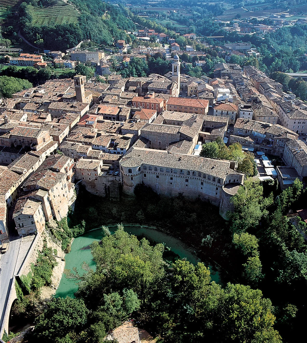 Announcing our expansion FESTIVAL OF INTERNATIONAL OPERA 2020 Italian Season