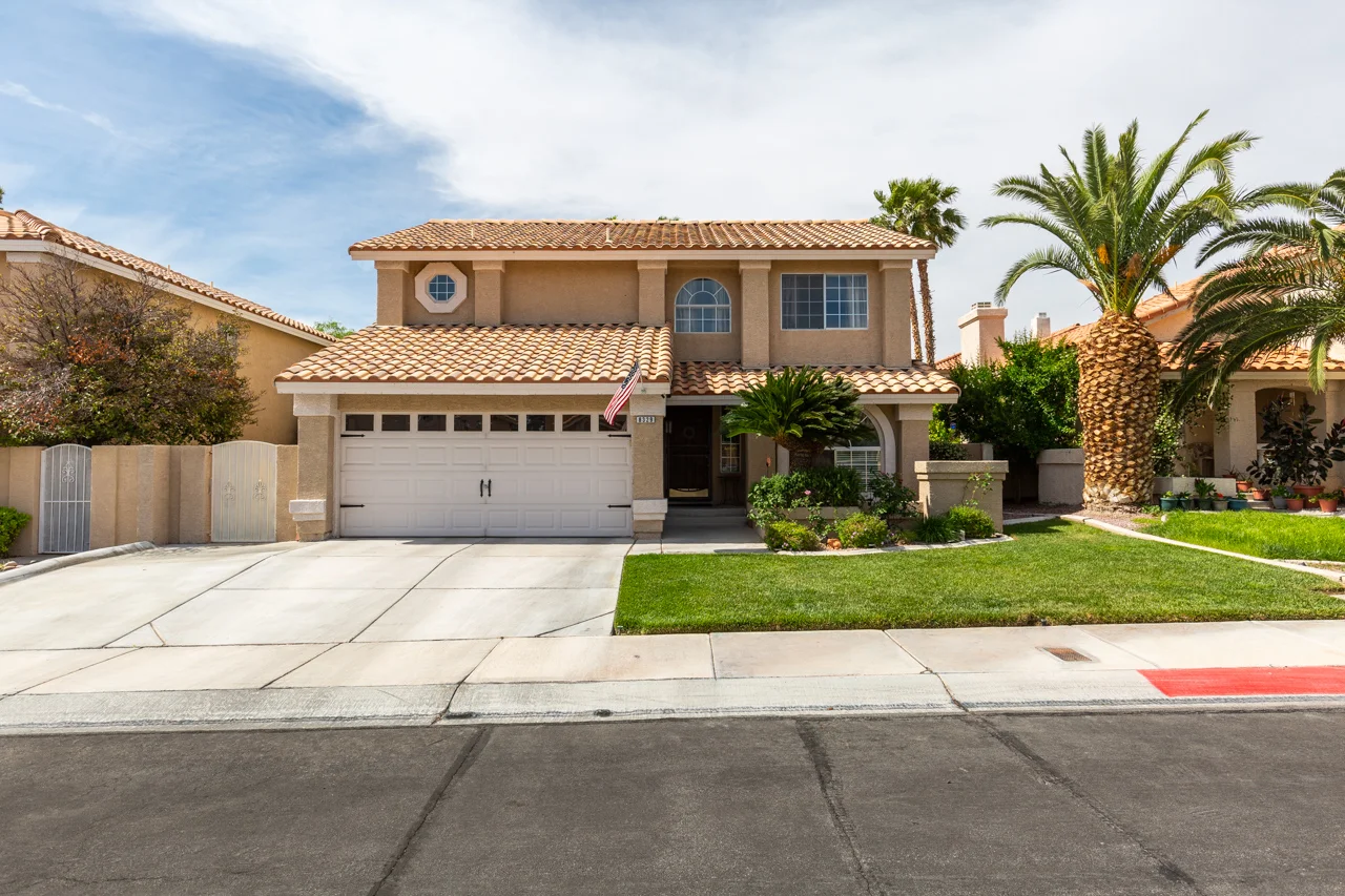 8329 Cretan Blue Ln 1.jpg