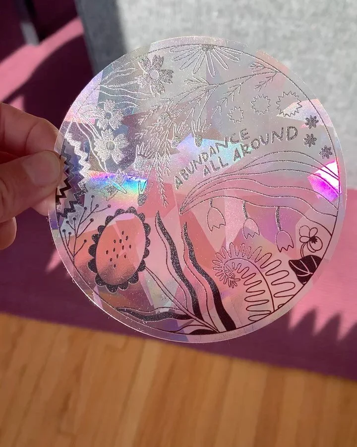 It&rsquo;s endless grey season which means it&rsquo;s 💎✨⚡️RAINBOWMAKER⚡️✨💎season. Prisms!!!! Sparkle!!!!
.
.
.
.
.
#fairewintermarket #fairewholesale #fairewintermarket2023 #prism #rainbow