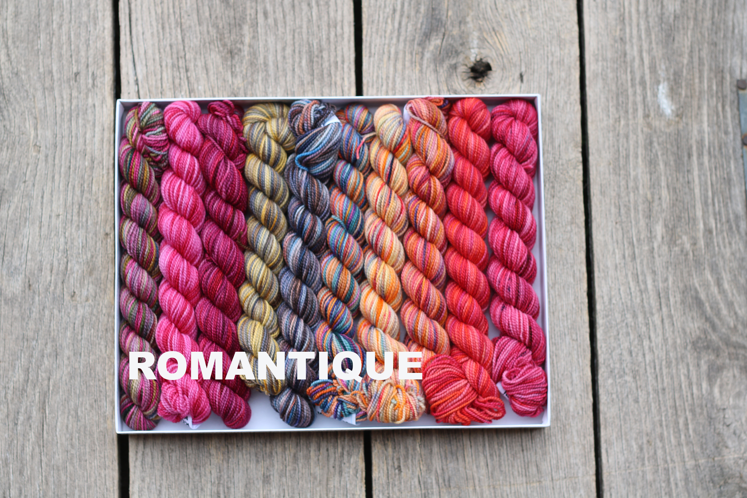 Box Romantique 0666 300 copy.jpg