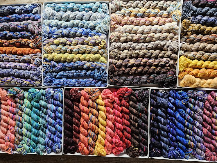Learn to Knit - Threadbender Yarn Shop