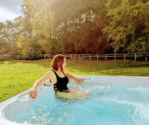 Copy+of+hot+tub+autumn.webp