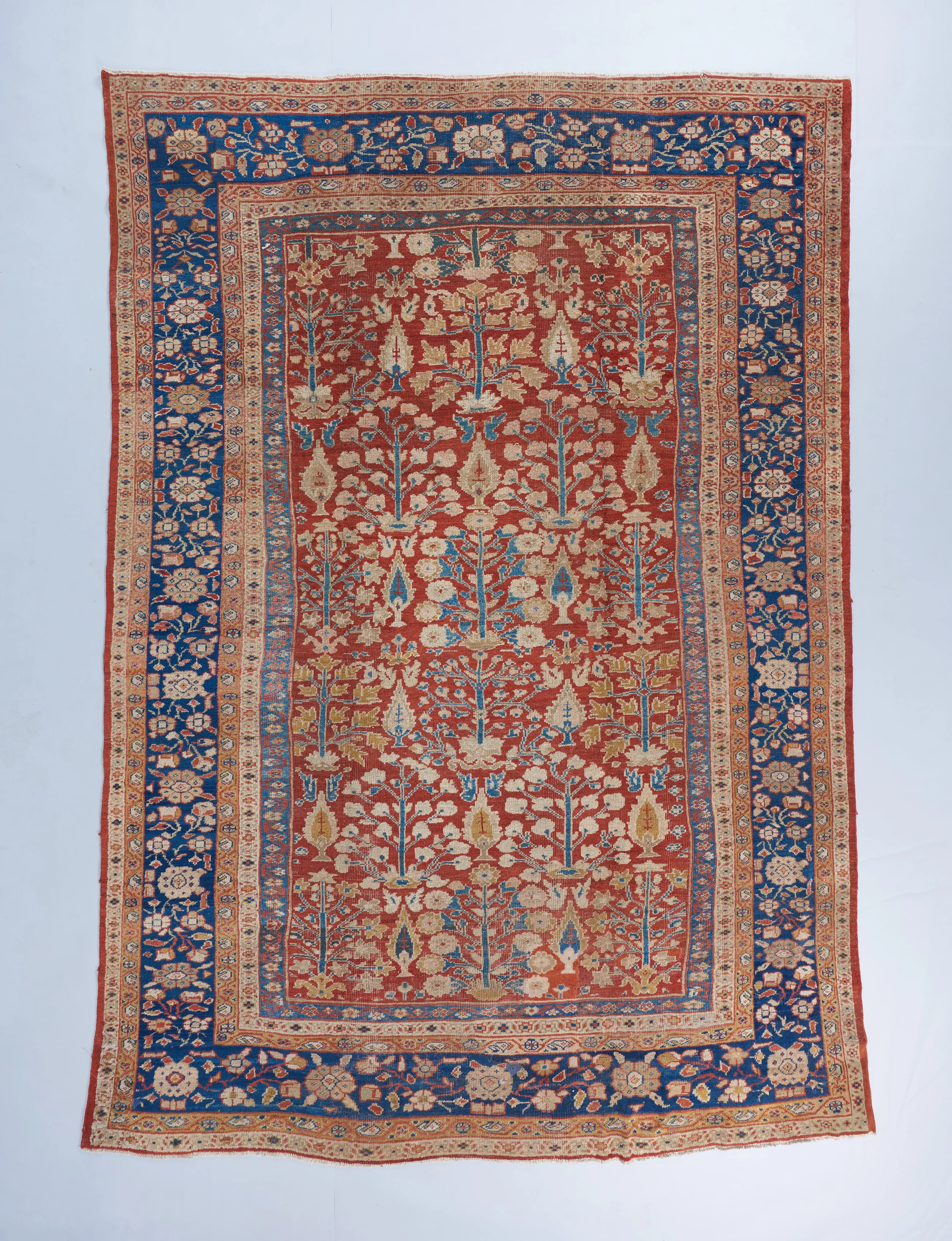 Red ground Mahal carpet