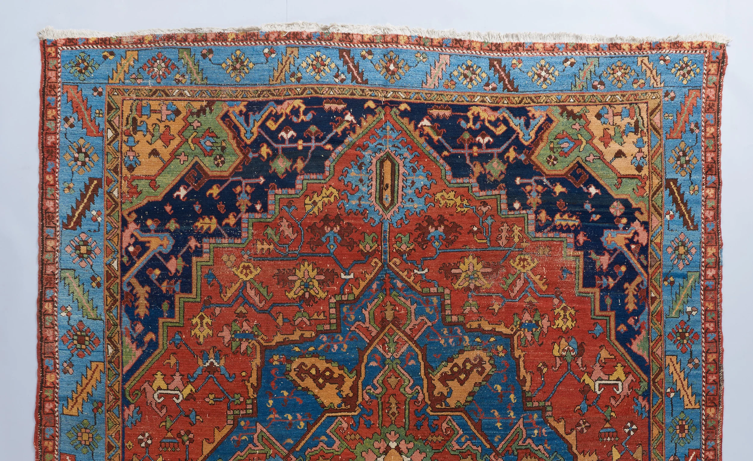 Heriz 1822 10' x 12' 1.jpg