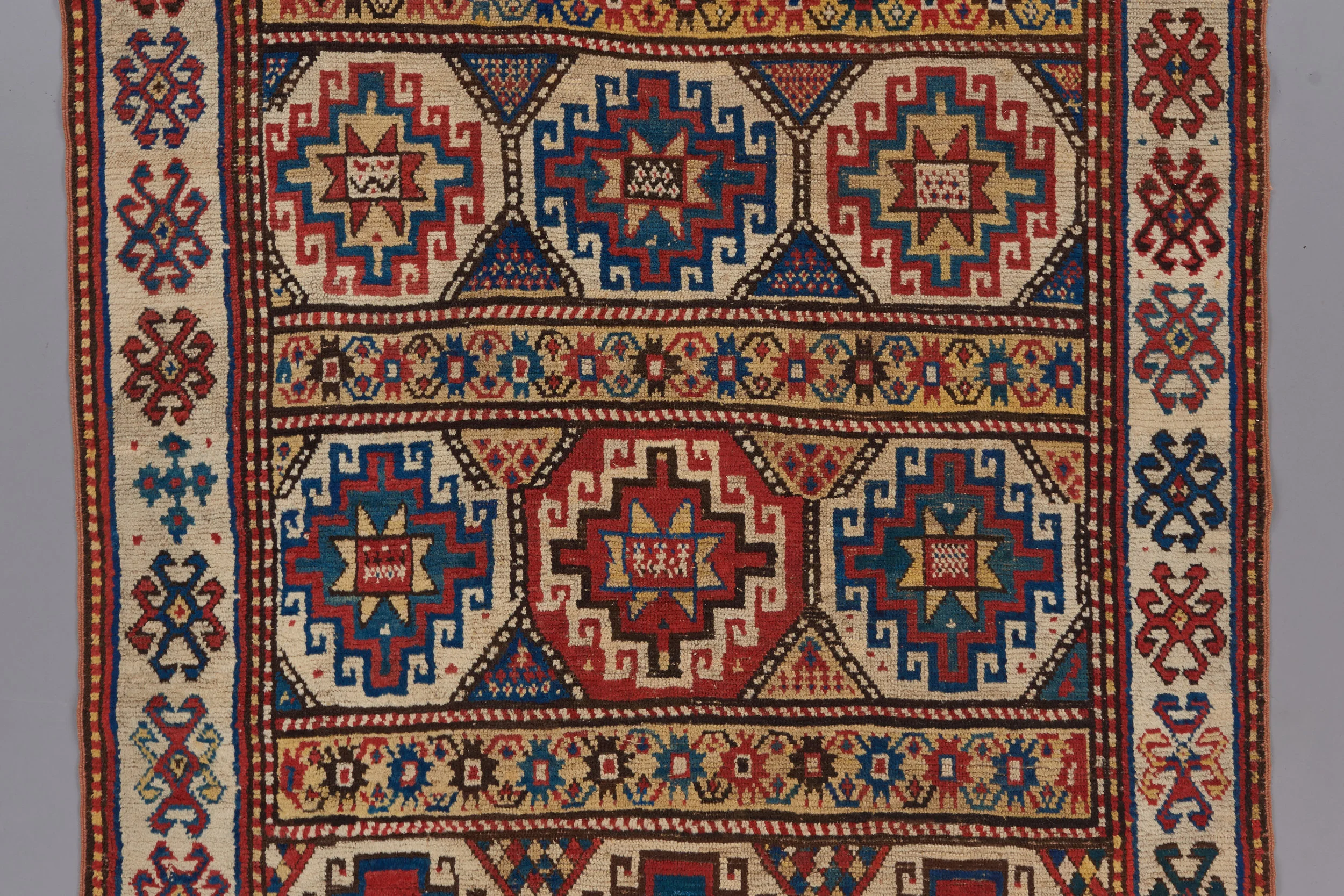 Kazak 1249 7'11%22 x 4'11%22 1.jpg